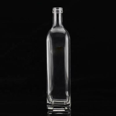 500 ml Viereckglasflasche mit extra nativem Olivenöl mit individueller Oberflächenbehandlung