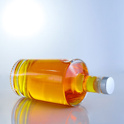 Populäre Form Super Flint Glas Alkoholflasche für Wodka Whisky Rum Tequila Gin gemacht