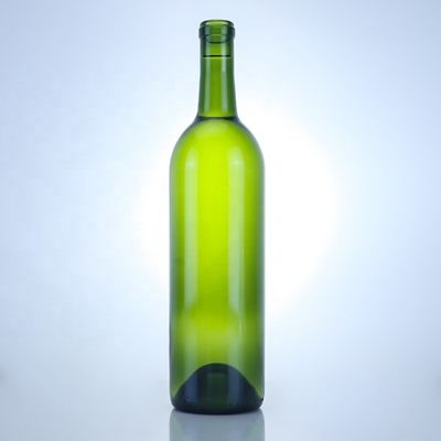 700 ml Antike grüne Glasflasche für Spirituosen Rum Gin Öl und Bier Basismaterial Glas