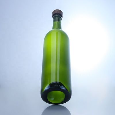 700 ml Antike grüne Glasflasche für Spirituosen Rum Gin Öl und Bier Basismaterial Glas