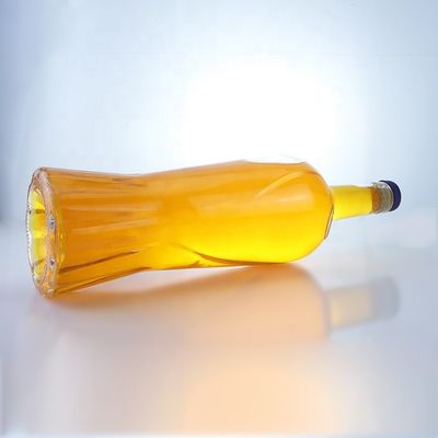 Ausgezeichnetes Design 750 ml klare Wodka-Flasche mit Korkglaskragen