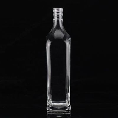 500 ml Viereckglasflasche mit extra nativem Olivenöl mit individueller Oberflächenbehandlung