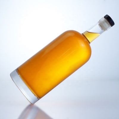500 ml 700 ml beliebte transparente Flasche aus Glas für Whisky, Rum und Gin Brandy