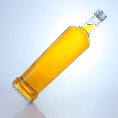 Custom Design 750 ml Whisky Glasflasche mit Material und klare oder angepasste Farbe