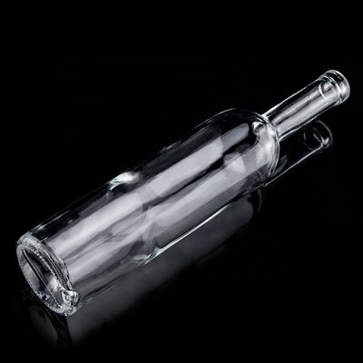 Exquisite Design Wodka Alkohol Glasflasche 750ml Klarglasflasche mit Schraubverschluss