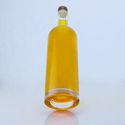 Durchsichtige oder maßgeschneiderte Glasflasche Einzigartiges 700 ml 750 ml für Whisky Tequila Brandy Rum Gin