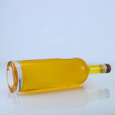 Durchsichtige oder maßgeschneiderte Glasflasche Einzigartiges 700 ml 750 ml für Whisky Tequila Brandy Rum Gin