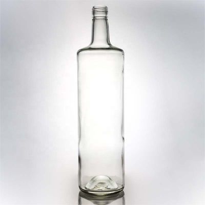 Klarer oder kundenspezifischer Korkkappe 700 ml 750 ml runde Glasflasche für in Yuncheng Valiant