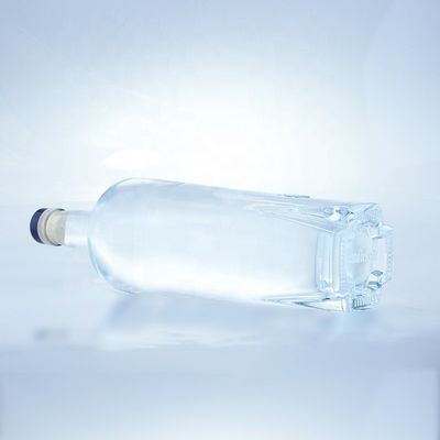 Glashalsband Glasflasche für alkoholische Getränke 750 ml mit Korkversiegelung