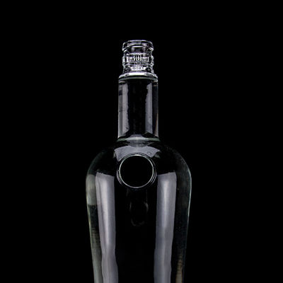 500ml700ml750ml klare Whisky Flasche mit Super Flint Glas Custom geschnitzt einzigartiges Design