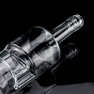 Glas-Wodka-Flasche 500 ml700 ml für die Getränkeindustrie