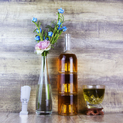 Glaskörper Neues Modell Mini-Liter Whisky-Flasche mit Aluminiumkappe 50ml 100ml 200ml