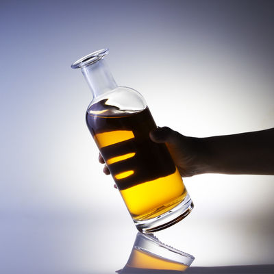 Glatte, transparente, leere Glasflasche 1 Liter Wodka-Flaschen anpassbar und langlebig