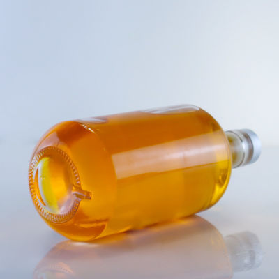 375 ml 500 ml 700 ml 750 ml 1000 ml Glasflasche für Spirituosen mit Korken und Schraubendeckel