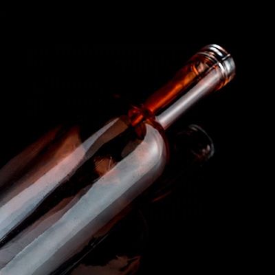 Beschichtung Rot 750 ml Tequila Glasflasche mit einzigartigem Design und Kork