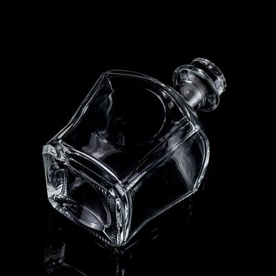 Übersichtliche oder maßgeschneiderte Super Flint Glas Whisky Flasche 700 ml 750 ml mit Korkkappe