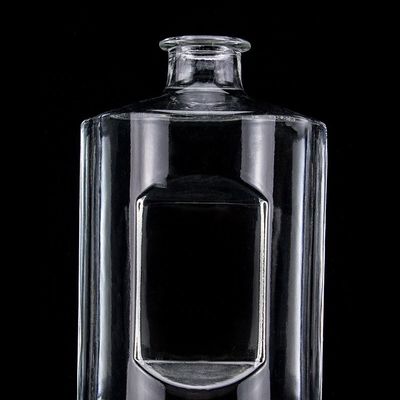 Maßgeschneiderte 750 ml Glasflasche mit Korkkappe und klarem runden Finish