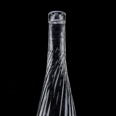 Glas-Körpermaterial 500 ml 700 ml Whisky-Weinflasche mit einzigartigem Boden