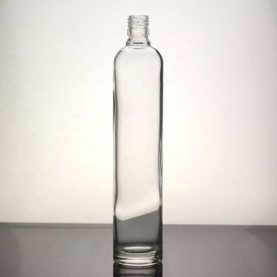 Bildschirmdruck Besonderheit hohe dünne Flasche lange Glasflasche Wodka 500 ml 750 ml