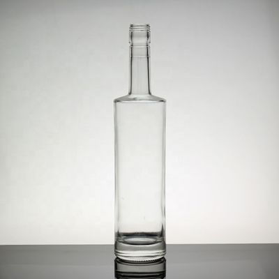 500 ml Glas-Wodka-Flaschen mit Schraubkappe für die Wodka-Oberflächenbehandlung