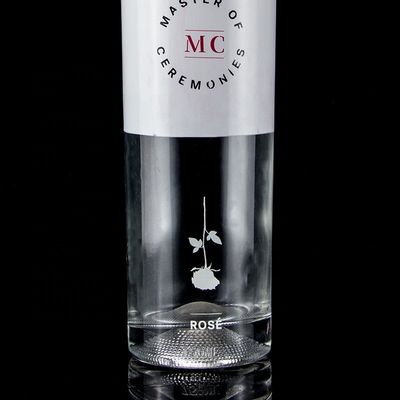 Maßgeschneiderte Flasche 750 ml Weißfarbe Spray Whisky Wodka Leere Glasflasche mit Kork