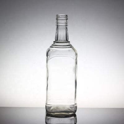 Crystal Flint Glass 750 ml runde Wodka-Glasflaschen mit Glaskragen