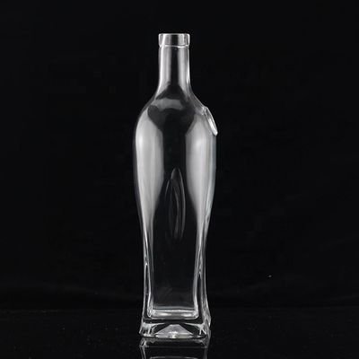 Speziell entworfene Glasflasche mit Schraubverschluss für Tequila in der Industrie