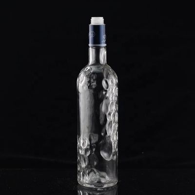 Speziell entworfene Glasflasche mit Schraubverschluss für Tequila in der Industrie