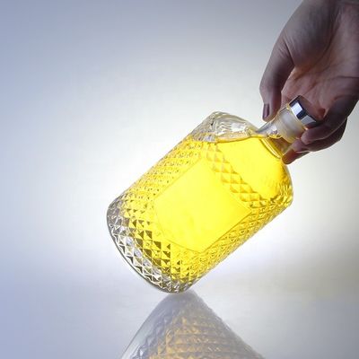 700 ml raffinierte Liquor Gin Flasche mit Glaskragen und eingraviertem Verschluss