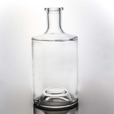 Decal Oberflächenbehandlung 700 ml Glas Whisky Flasche mit benutzerdefiniertem LOGO und Stopper Cap