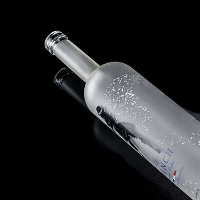 Glaskragen 750 ml Säure-Etsche-Wodka-Flasche mit klarer oder individueller Farbe in Heze