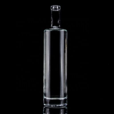 750 ml farbenfrohe Glasflasche mit goldenem Kragenmaterial und Design für Wodka