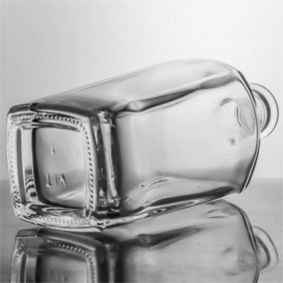 Einzigartige Quadratglasflasche für Whisky, Wodka, Tequila, Gin, Rum und Versiegelung