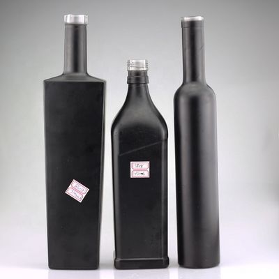 750 ml Glanzschwarzes Glas Wodka Gemalte Flaschen Siebdruck Gin Schließflasche