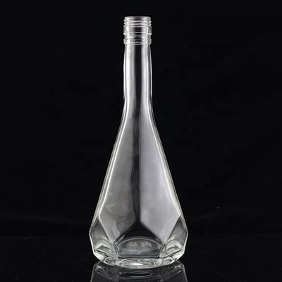 750 ml Schnittform Einzigartiges Design Glas Spirituosen Flasche Hergestellt von für Custom Made