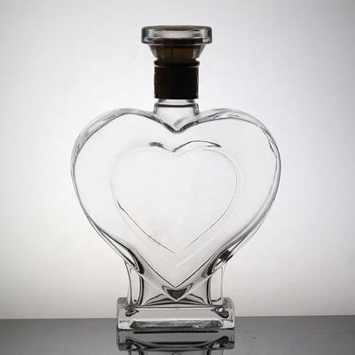 Maßgeschneiderte Herz-förmige Glasflasche mit Kronenkappe und Deckel einzigartigem Design