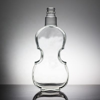 Grundmaterial Glasflasche mit einzigartiger Buchstabenform und Korkkappe