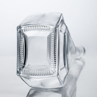 Polygonale Glasflasche für Gin-Rum-Whiski-Korktop und Versiegelungskork