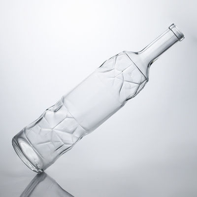 Oberflächenbehandlung Decal Custom Shape Prägnierte Glasflasche für Whisky Gin Rum