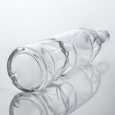 Oberflächenbehandlung Decal Custom Shape Prägnierte Glasflasche für Whisky Gin Rum