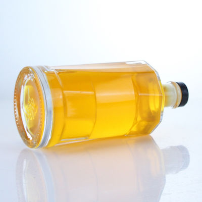 Durchsichtige Glasflasche mit Kork für Whisky Wodka Tequila Gin Rum