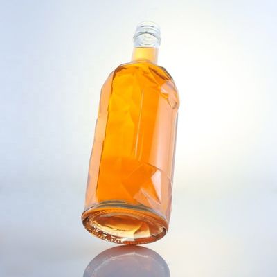 Durchsichtige, individuell angepasste Wasserflaschen aus Glas mit einem einzigartigen Versiegelungstyp