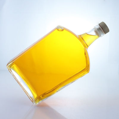 Glasflasche mit flacher Form für Whisky, Wodka, Tequila, Gin und Rum aus Körpermaterial Glas