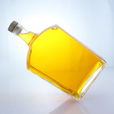 Glasflasche mit flacher Form für Whisky, Wodka, Tequila, Gin und Rum aus Körpermaterial Glas