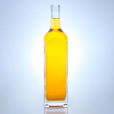 Quadratische Flasche aus Super-Flint-Glas in klarer Farbe für Wodka, Whisky und Tequila Gin