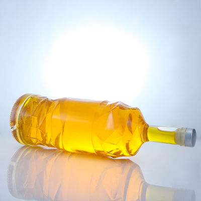 Alkoholglasflasche mit geprägtem, anpassbarem Logo und klarer oder individueller Flaschenfarbe