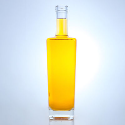 750 ml Glasflasche für Brandy, Wodka, Whisky und Korkkappe in quadratischer Form