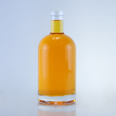 Custom Logo und Kappe 750ml Glas Flasche für Rum Gin Wodka Custom Korkkappe