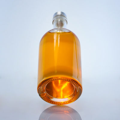 Custom Logo und Kappe 750ml Glas Flasche für Rum Gin Wodka Custom Korkkappe
