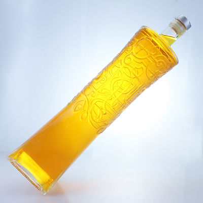 Industrielle Flasche aus Glas mit einzigartiger Form und geprägtem Super-Fliesenmaterial